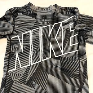 NIKE PRO COMPRESSION DRI-FIT SHIRT~BOYS L ~ LIKE NEW